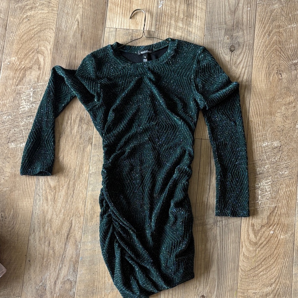 Elegant Green Mini Dress